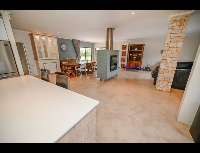 5 BEDROOM HOUSE FOR SALE IN VIERLANDEN